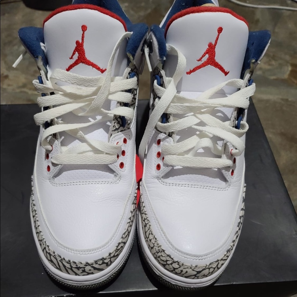 MEN SIZE 10.5 Air Jordan 3 Retro OG True Blue